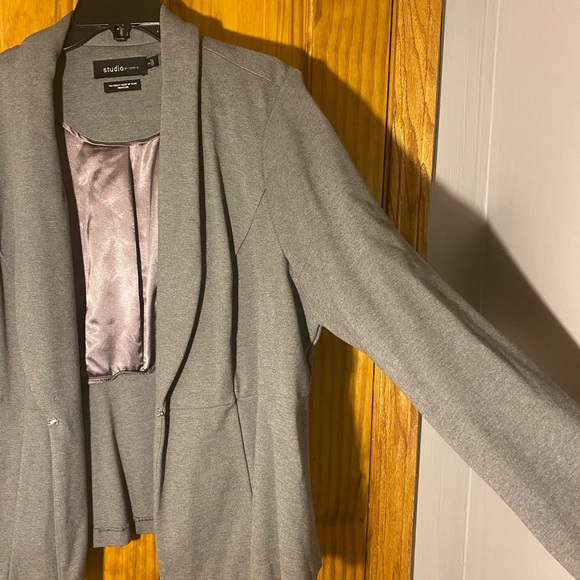 Torrid Studio Grey Peplum Size 3 - Picture 3 of 8